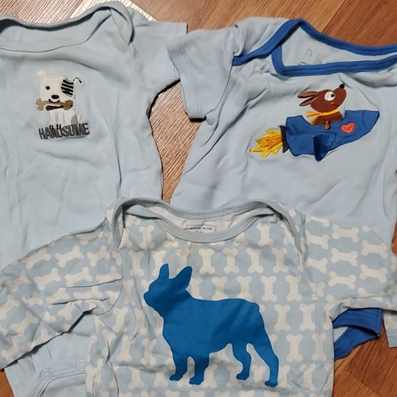 0-3m Dog Themed Bundle - Picture 2 of 2
